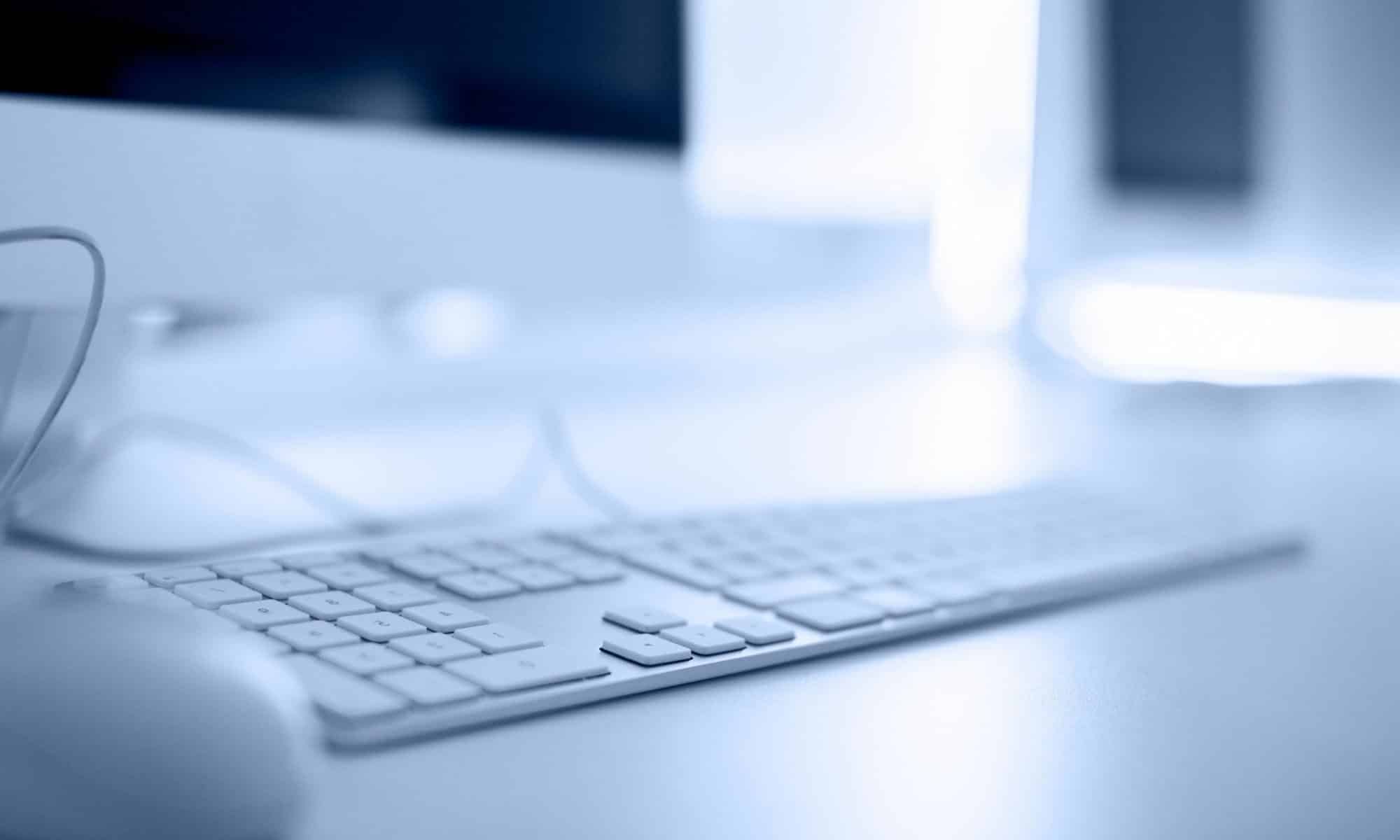 Tastatur auf dem Schreibtisch